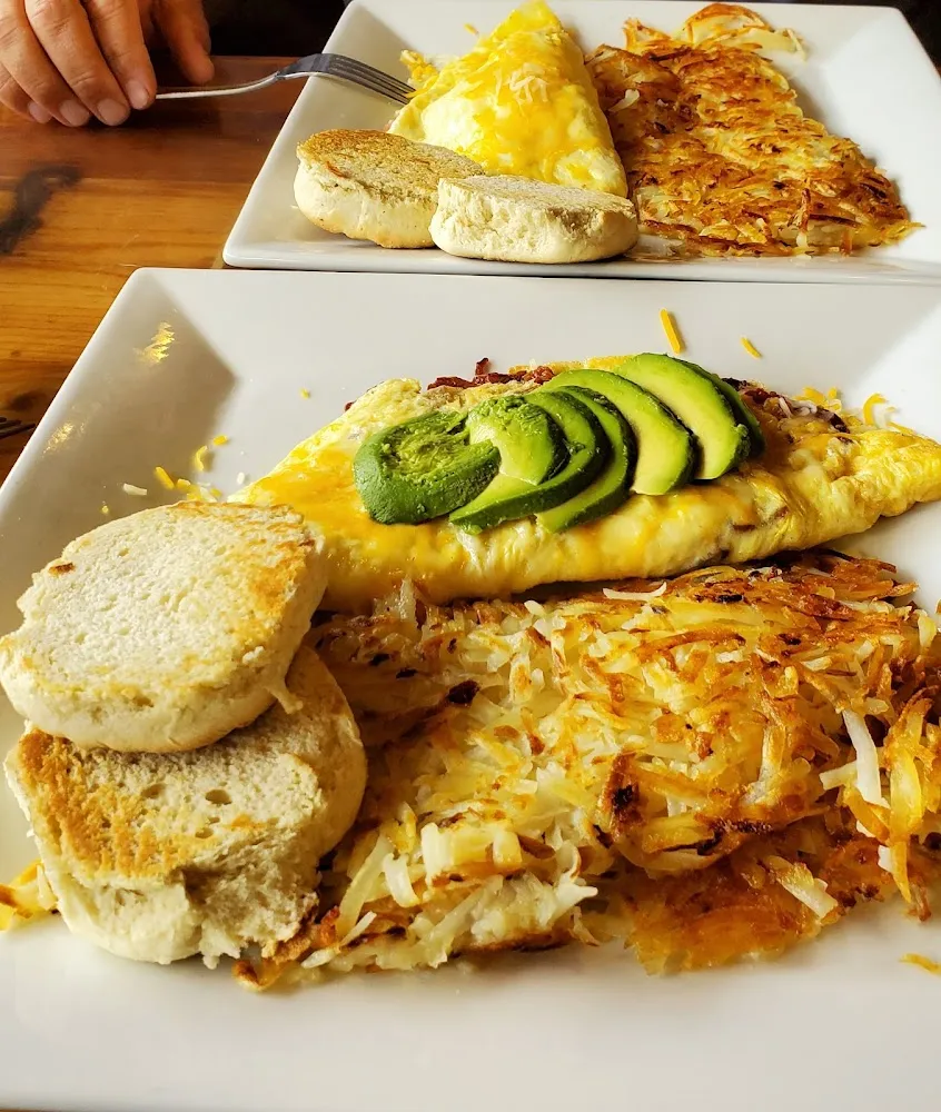 Bacon Avacado Cheese Omelet
